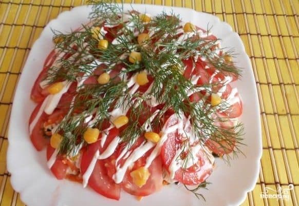 Seaweed salad with carrots