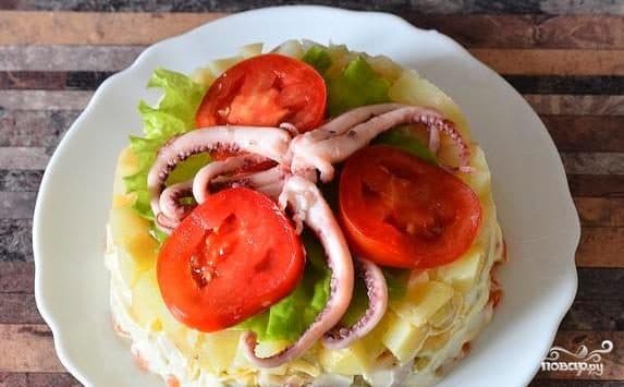 Салат з асьміногамі і кальмарамі