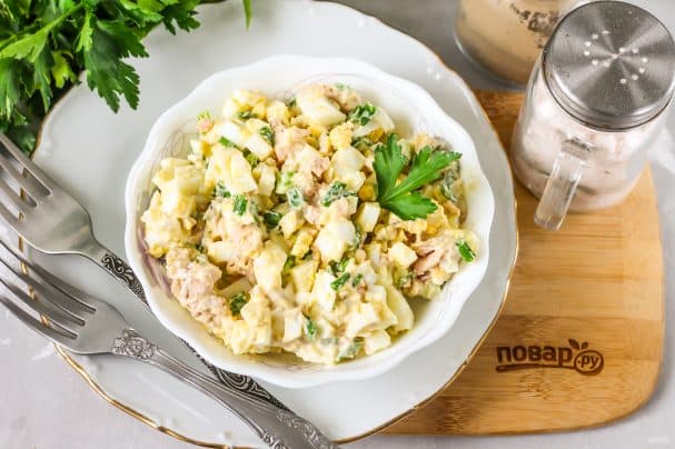 Салат из печени и икры минтая