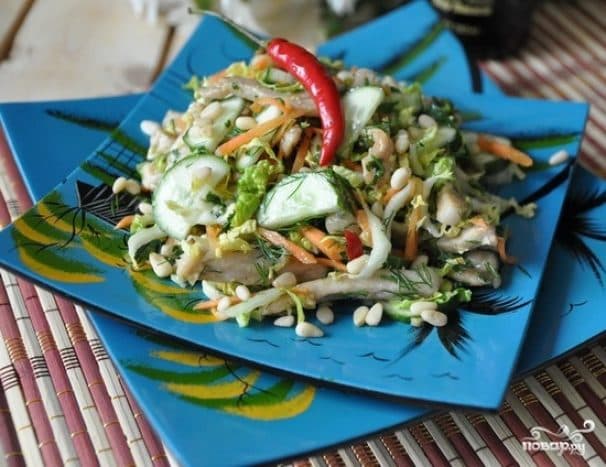Salad with Chinese cabbage and meat