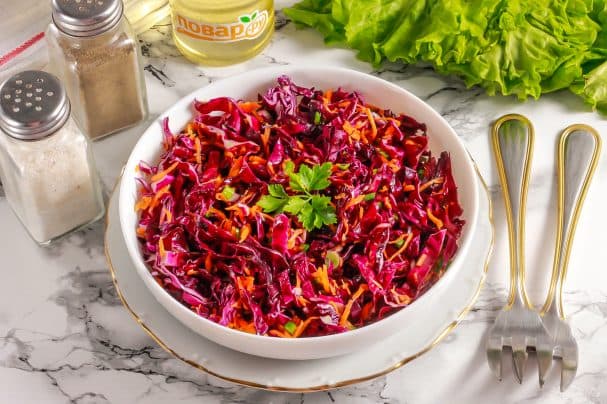 Salad from fresh purple cabbage