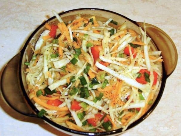 Cabbage and Bell Pepper Salad