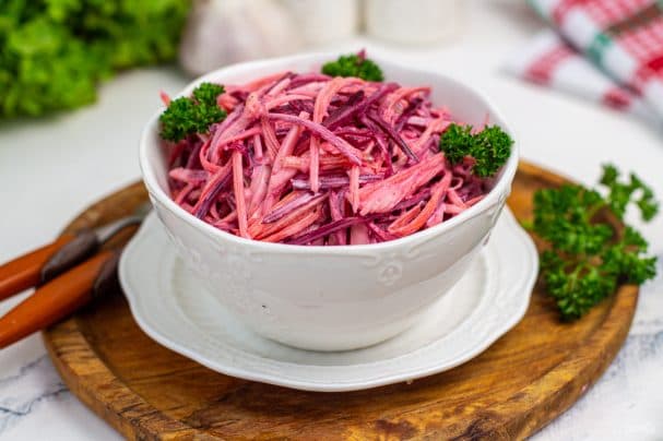 Beet and carrot salad with cheese