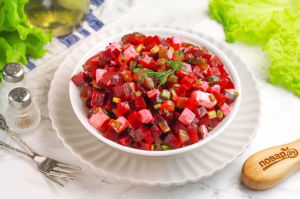 Beet salad with cream cheese
