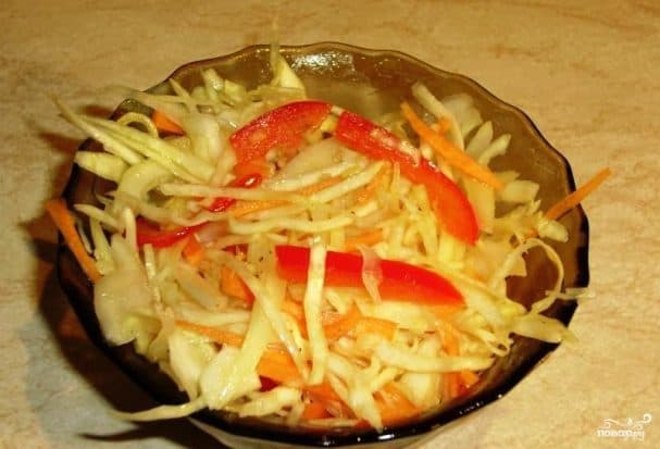 Raw vegetable salad