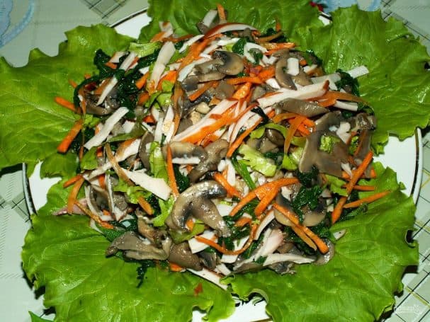 Pleurotus mushroom salad