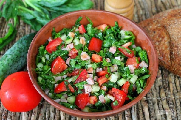 Ham, tomato, and cucumber salad