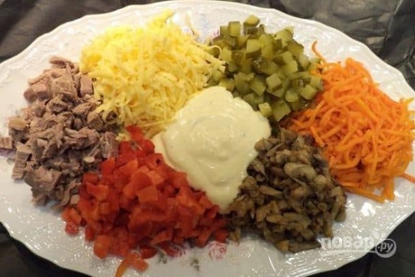 Салат з корейською морквою