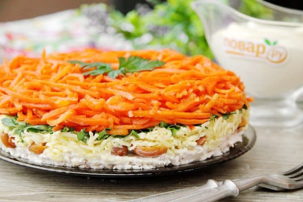 Салат з карэйскай малакой
