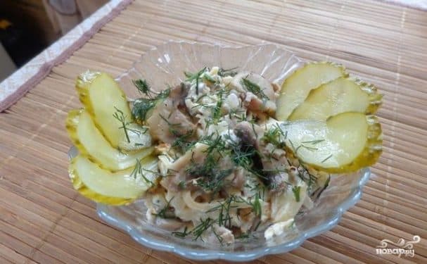 Салата з курыцай
