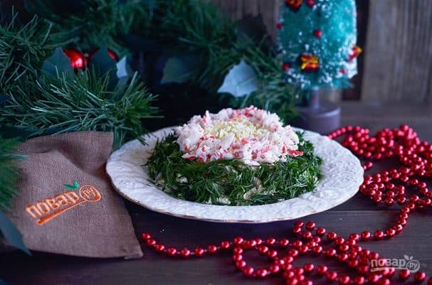 Salad with crab sticks and cheese
