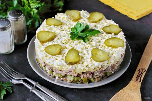 Салат с языком