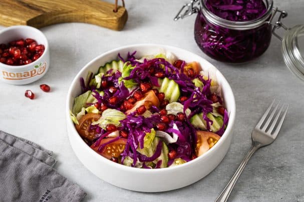 Turkish-style salad with pickled cabbage