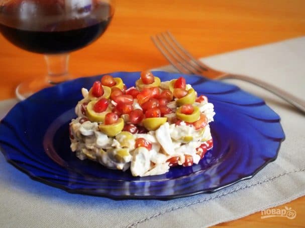 Салат із гранатом і кальмарами
