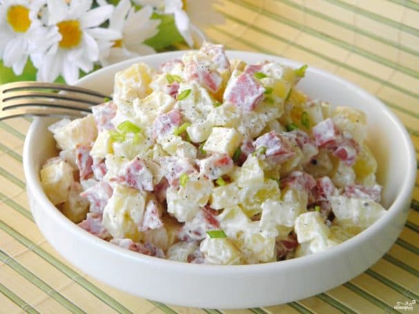 Potato and cheese salad