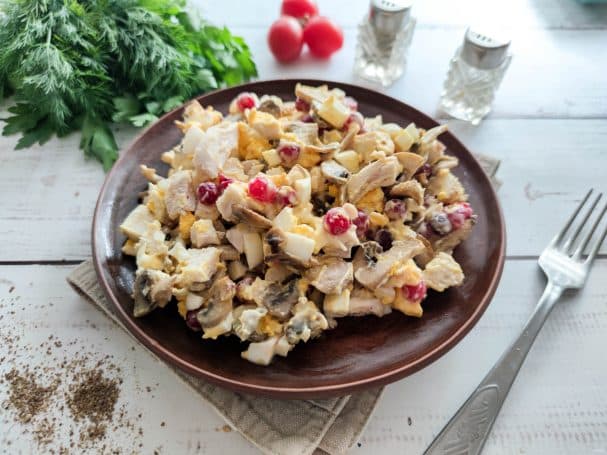 Chicken and cranberry salad