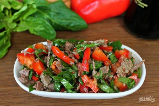 Meat salad with soy sauce