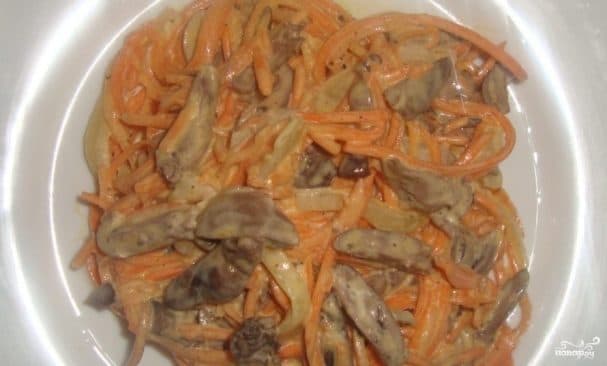 Салат с печенью и корейской морковкой