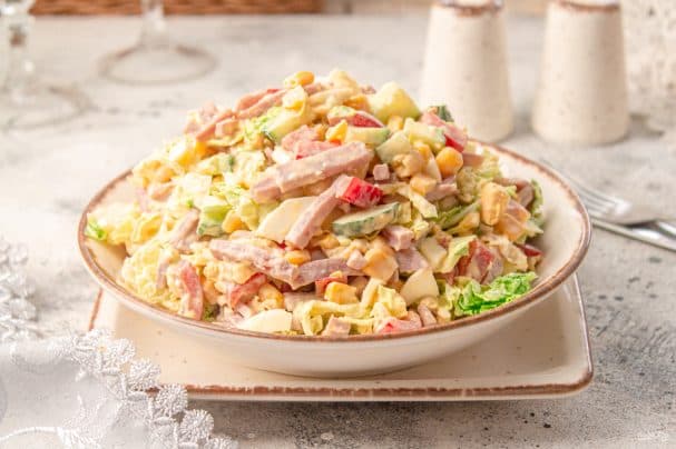 Salad with Chinese cabbage, corn, and ham