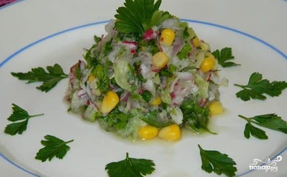 Radish and corn salad