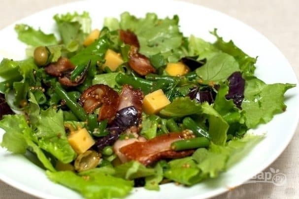 Salad with frozen beans