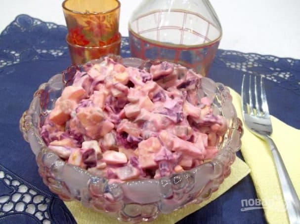 Салат з буракоў, сырам і яйкамі