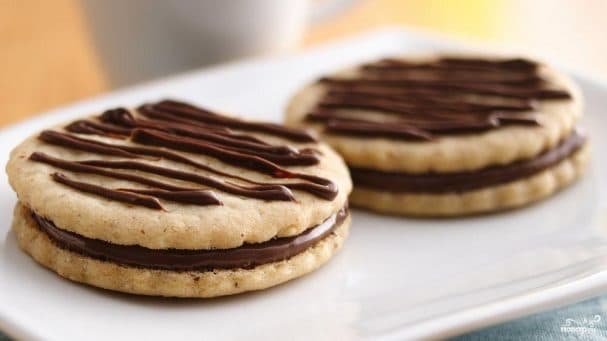 Chocolate sandwiches
