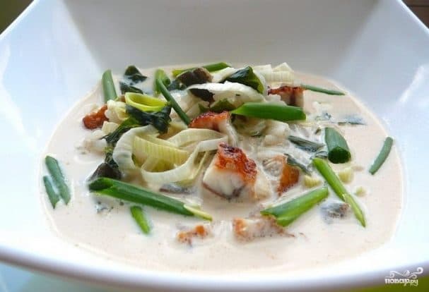 Creamy eel soup
