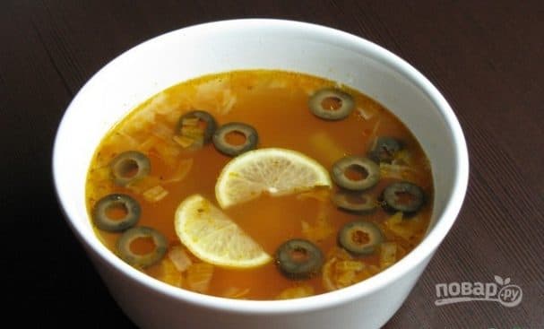 Солянка з ковбаси
