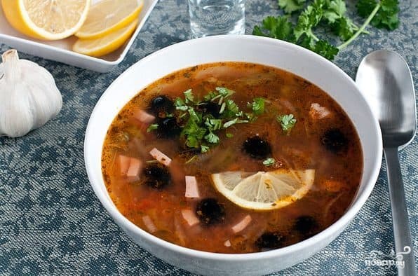 Класічная мясная салянка