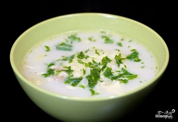 Chicken and cauliflower soup