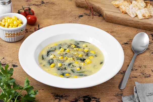 Spinach and cornmeal soup