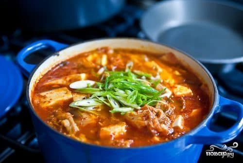 Kimchi soup