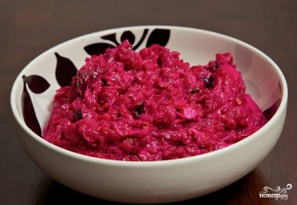Свекла с грецким орехом