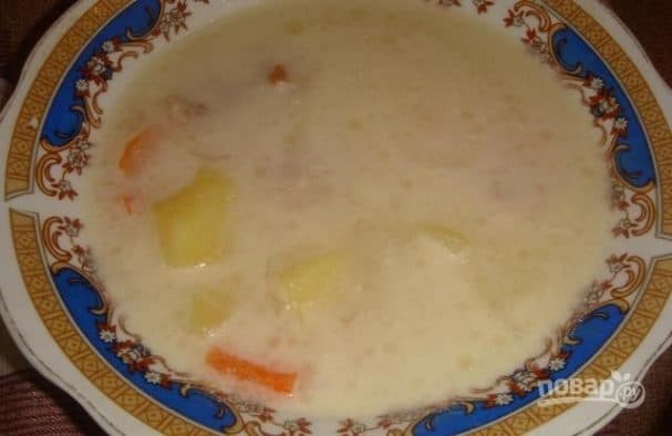 Сырны суп з сьвінінай у мультыварцы
