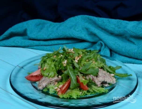 Цёплы салат з курчачай печанкай