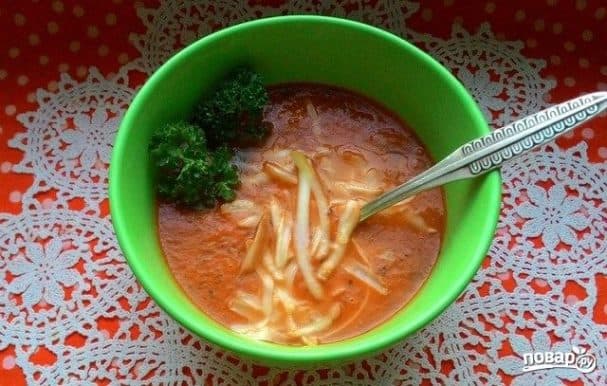 Simple tomato soup puree