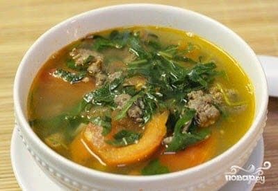 Tomato soup with beef