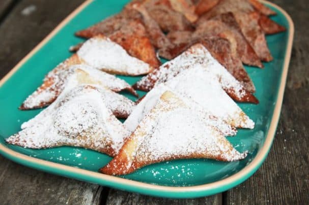Triangles with Nutella and bananas