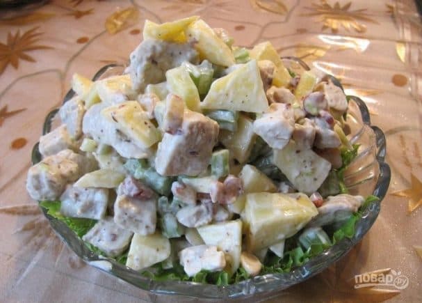 Трапічны салат з курыцай
