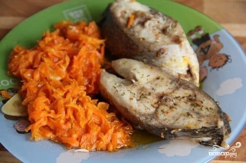 Braised fish with carrots