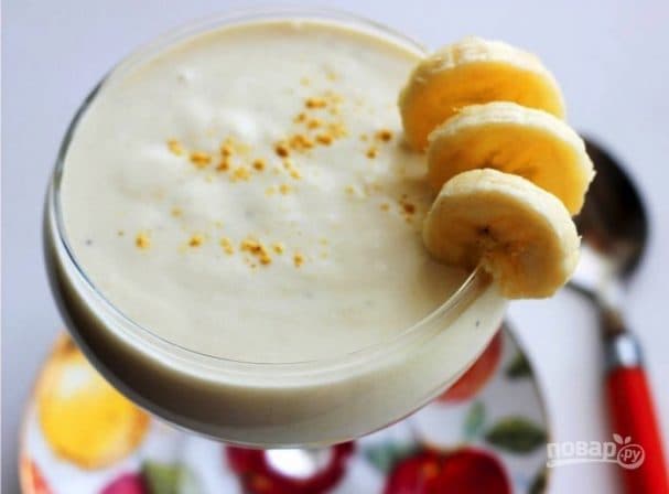 Cottage cheese and banana cream