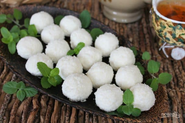 Тваражныя какосавыя шарыкі