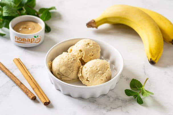 Vegan banana ice cream