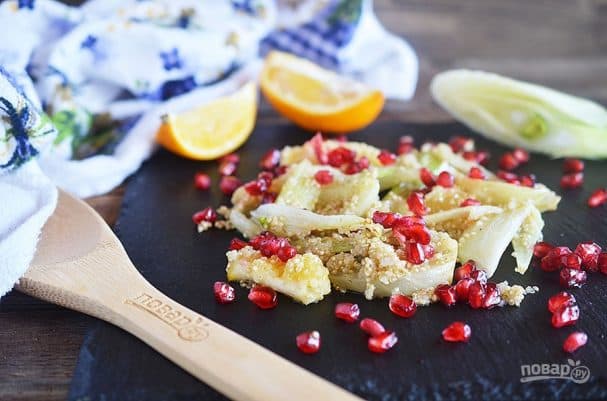 Вегетарыянскі салат з кіноа, шматылём і гранатам