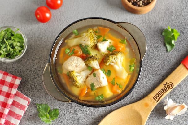Delicious turkey soup