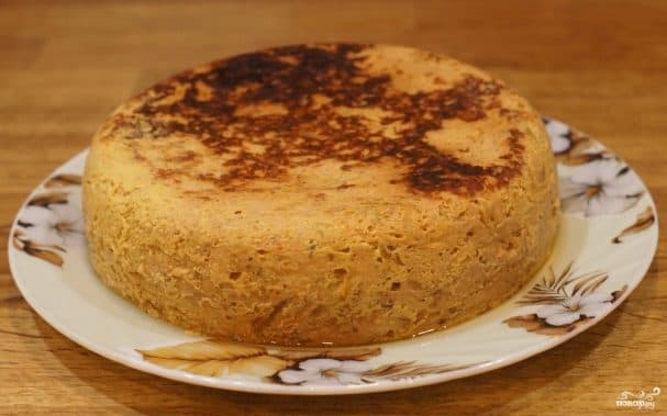 Casserole with minced meat in a multicooker