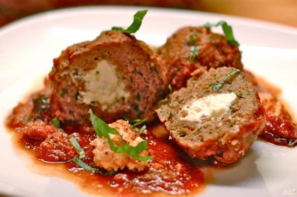 Cheese-stuffed zrazy