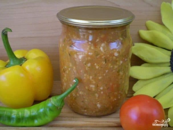 Аджика острая из помидоров и чеснока