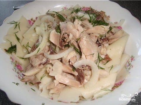 Бешбармак из курицы в мультиварке